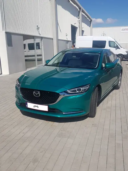 covering sur Mazda 3 Berline — Réalisation Blackbee