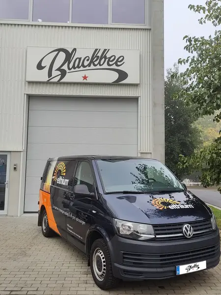 semi-covering sur VOLKSWAGEN transporteur T5 — Réalisation Blackbee