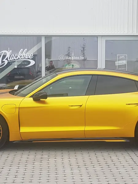covering sur Porsche Taycan à Zaventem — Réalisation Blackbee