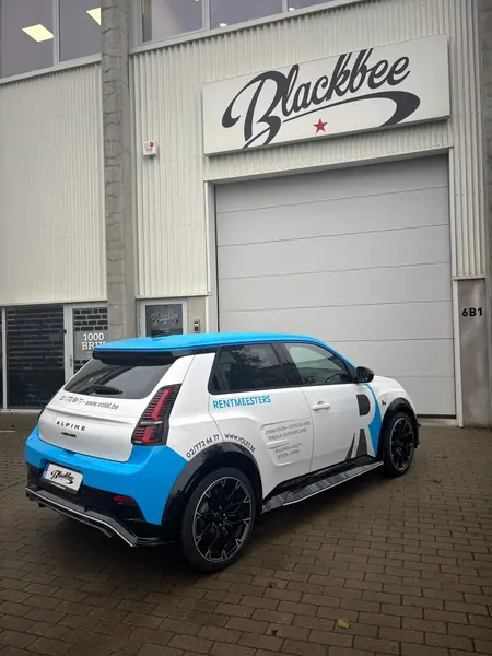 semi-covering sur Renault Alpine — Réalisation Blackbee