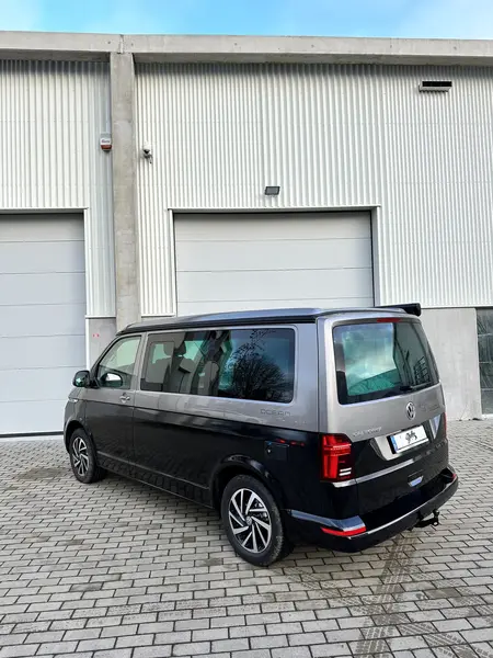 semi-covering sur VOLKSWAGEN transporteur T6 — Réalisation Blackbee
